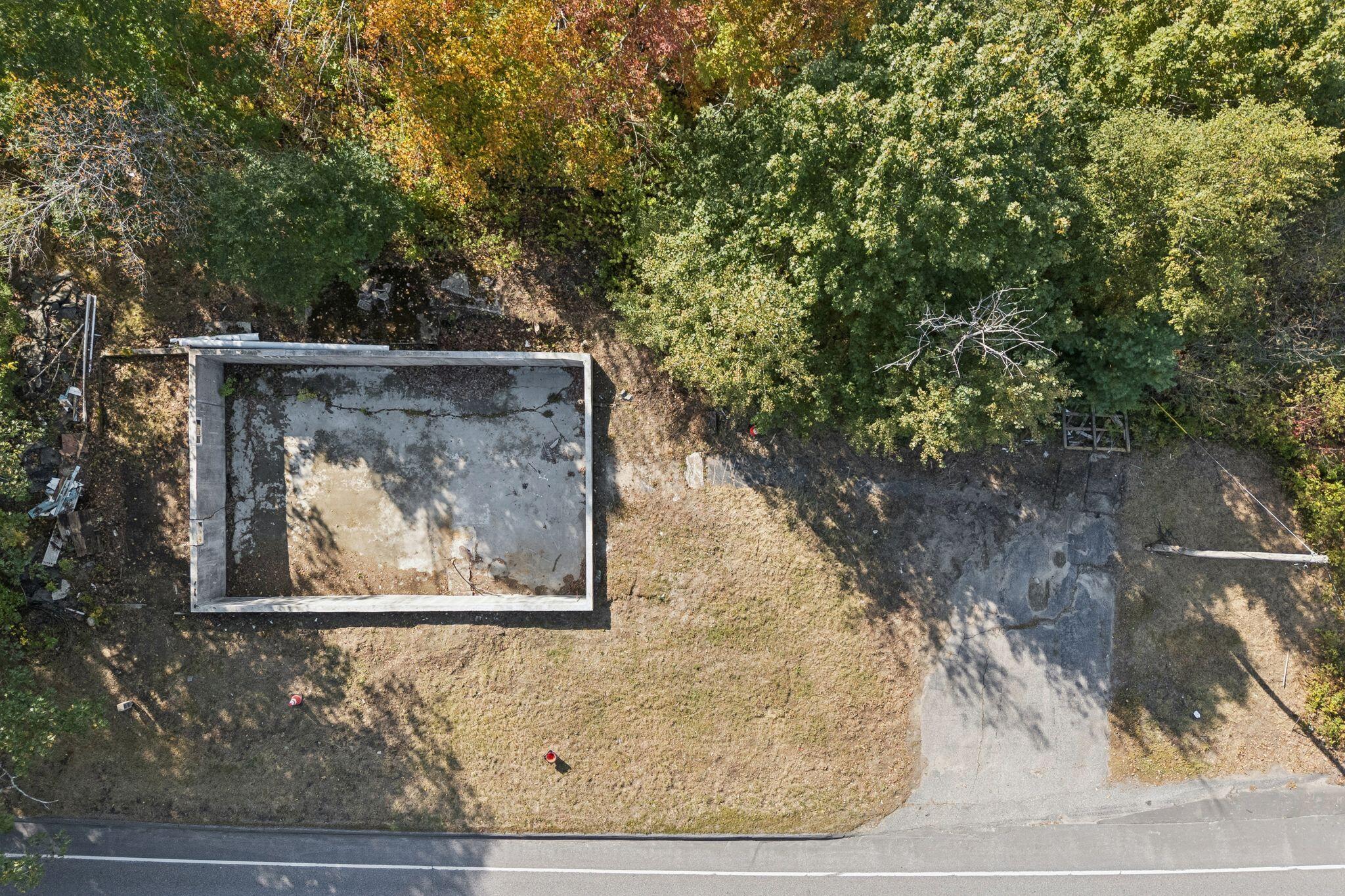 646 Gurnet Road Brunswick, ME 04011 - Photo 2 of 13 DJI_20250927152519_0619_D