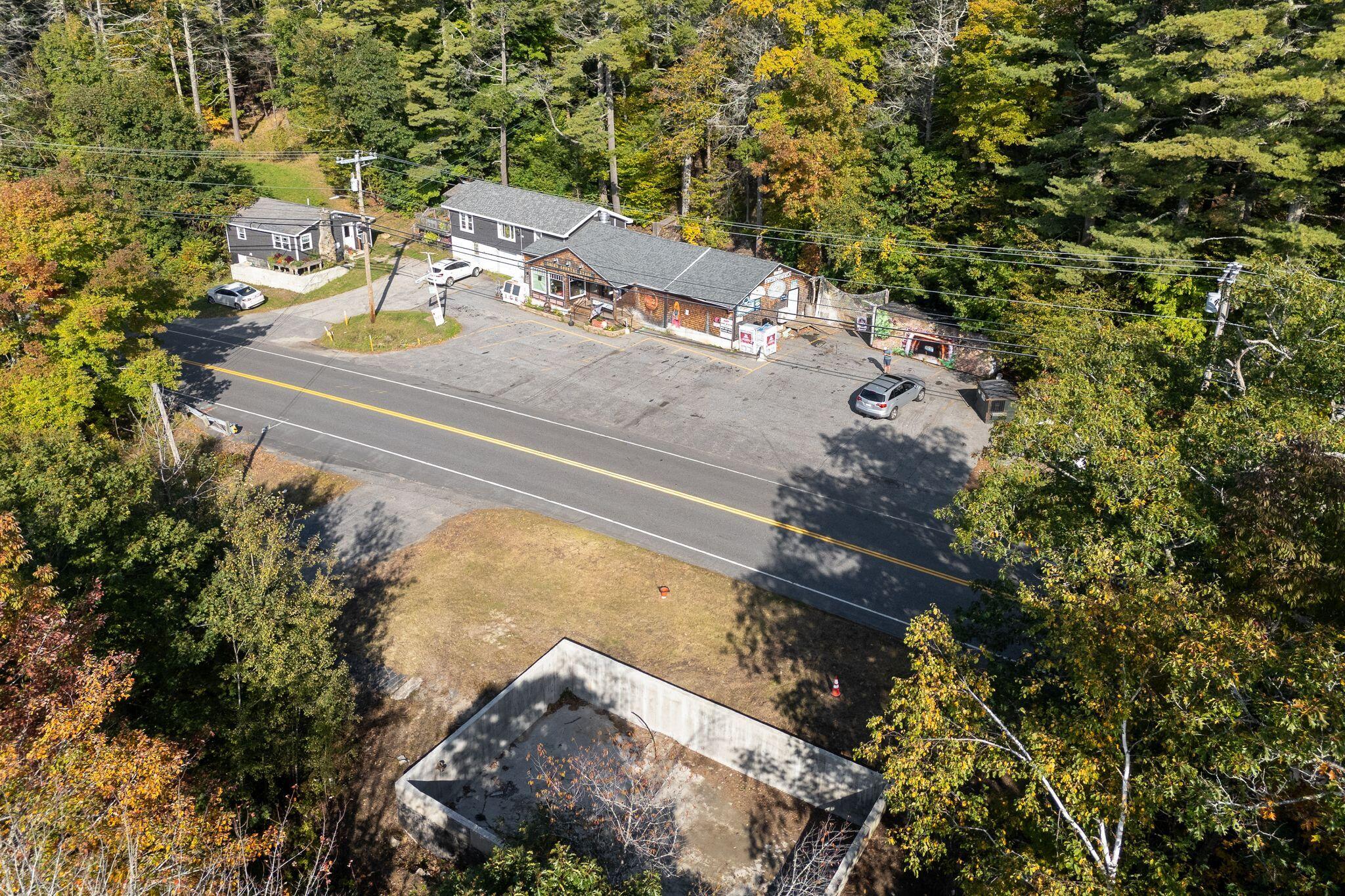 646 Gurnet Road Brunswick, ME 04011 - Photo 4 of 13 DJI_20250927152647_0636_D