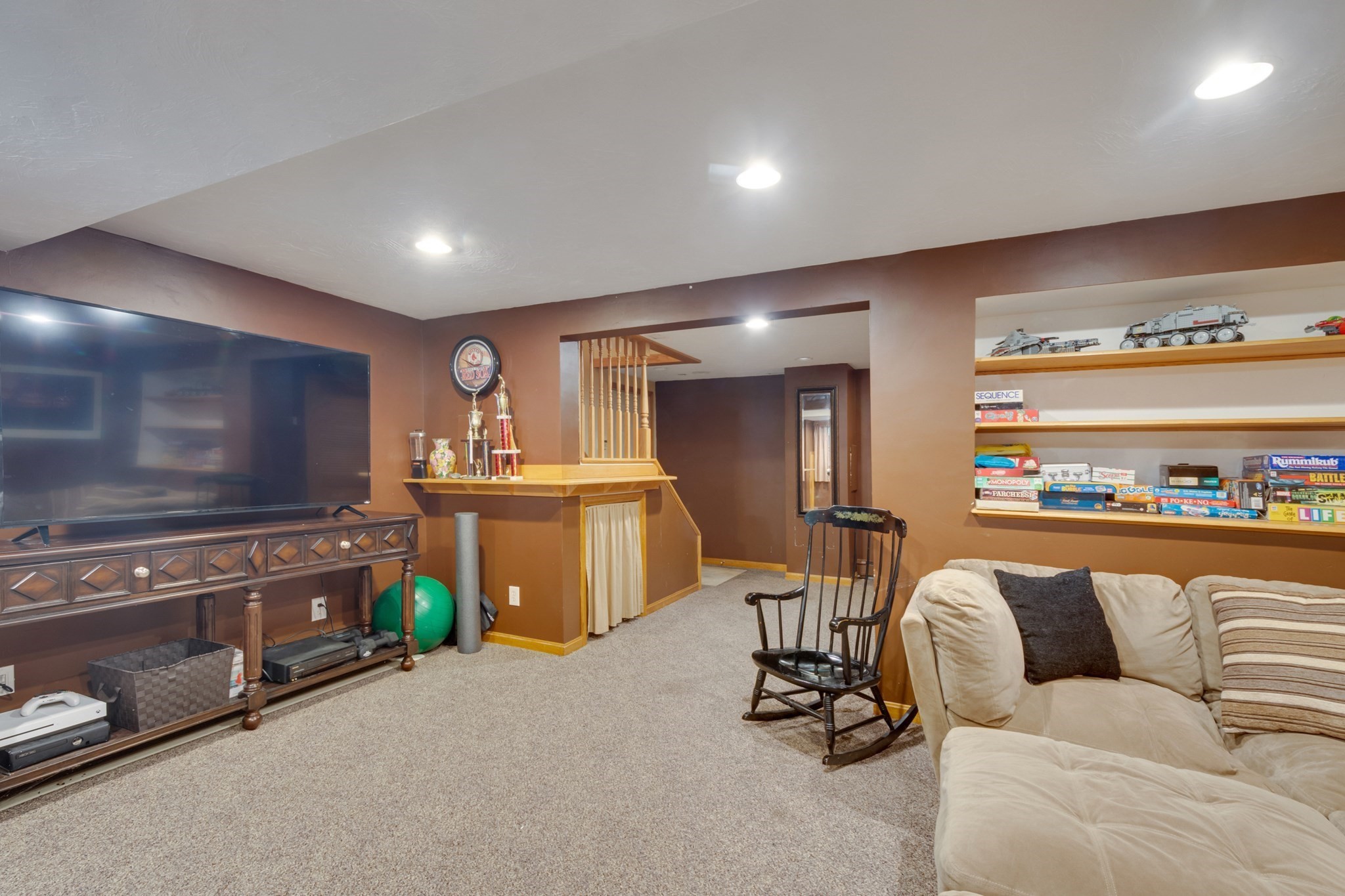 8 Otter Pond Road Lynnfield, MA 01940 - Photo 33 of 38 Gallery Image 33