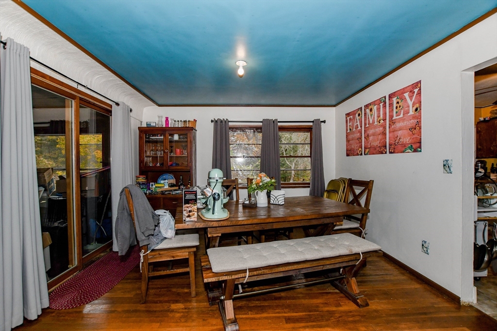 6 Gilbert Way Wareham, MA 02571 - Photo 7 of 42 a room with furniture