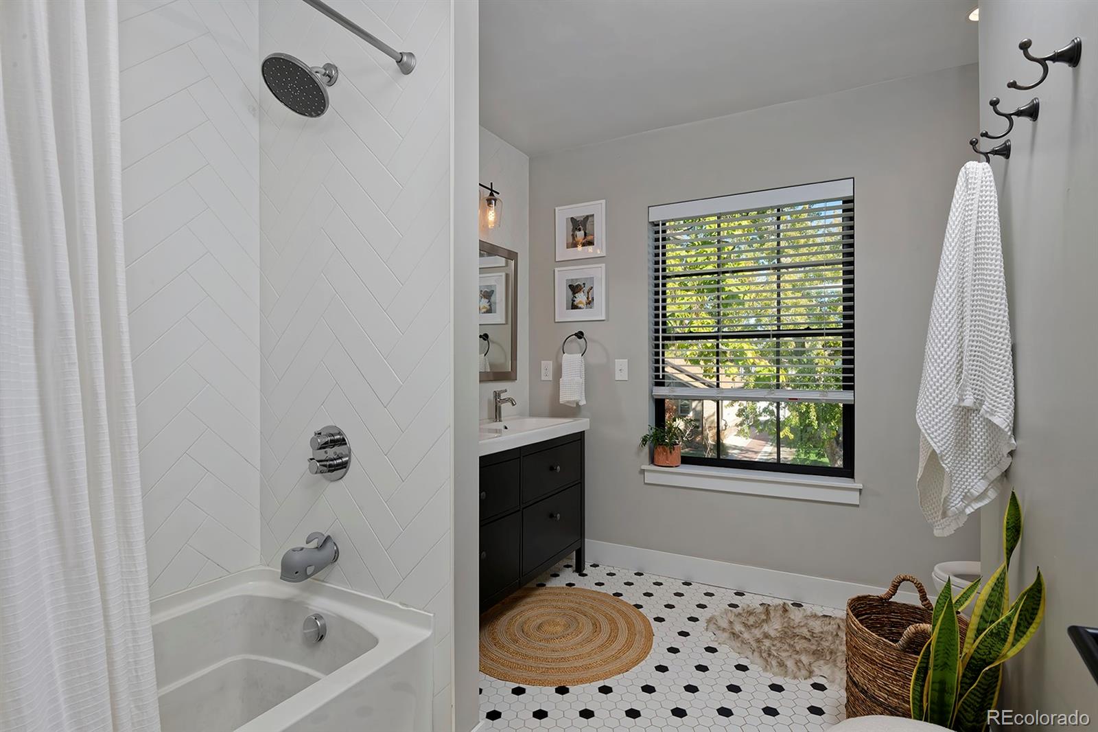 1371 North Raleigh Street Denver, CO 80204 - Photo 28 of 40 Gallery Image 28