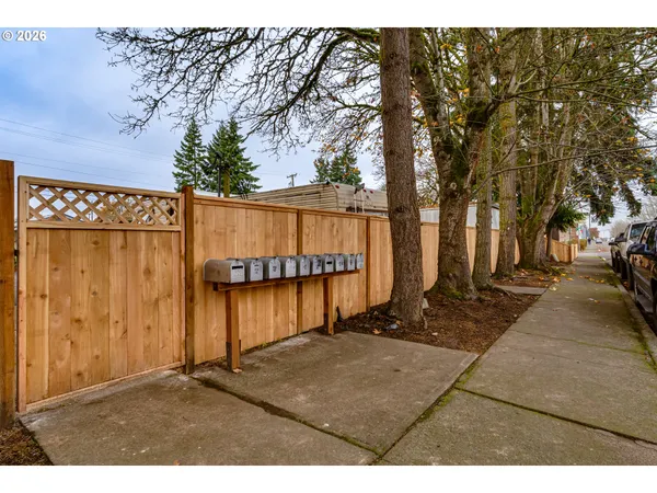 $589,000 | 351 Front Street, Junction City, OR 97448