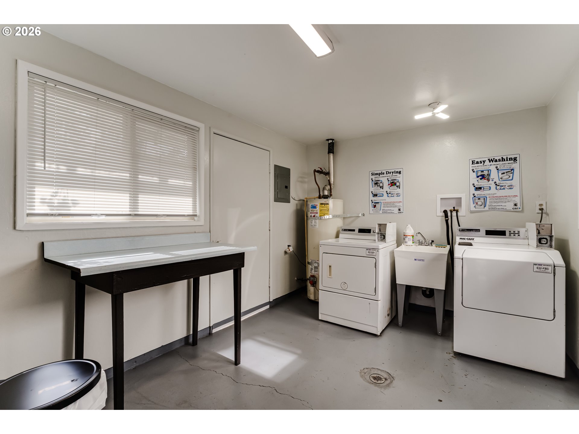 351 Front Street Junction City, OR 97448 - Photo 5 of 29 a utility room with dryer and washer