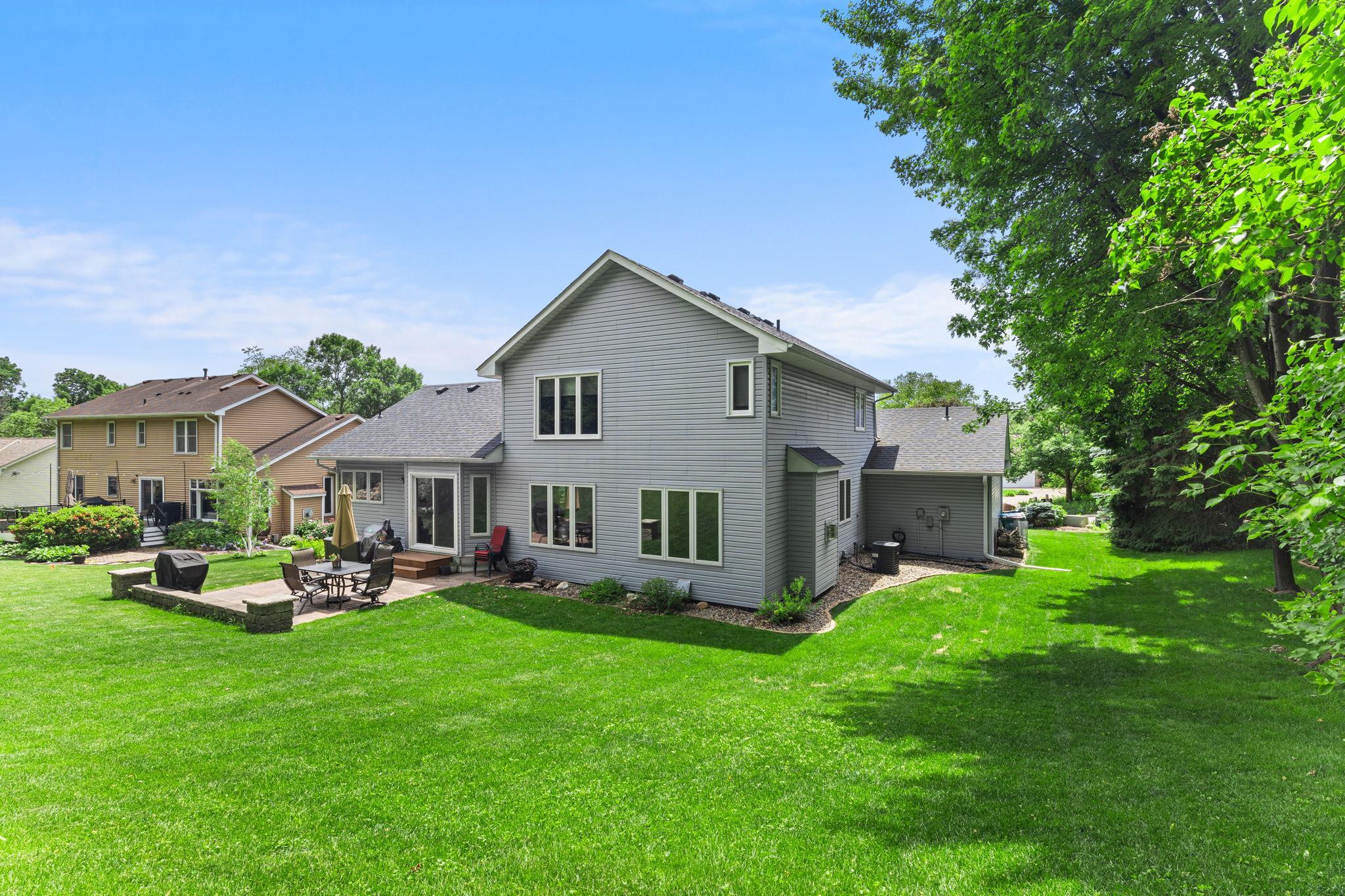 1132 Falls Circle Chaska, MN 55318 - Photo 30 of 32