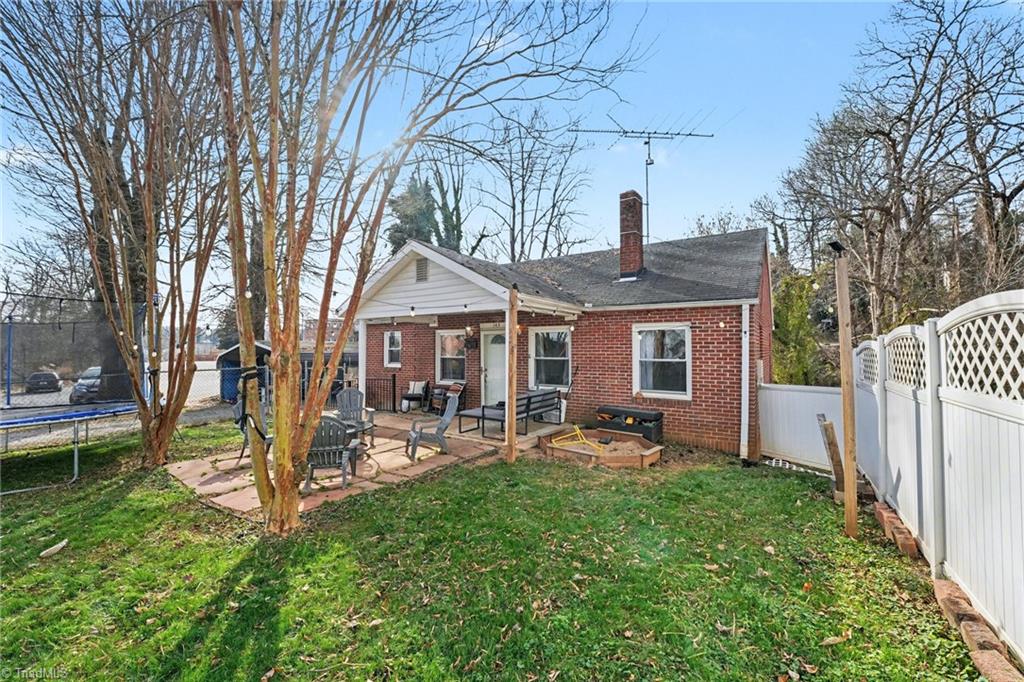 143 Millview Road Elkin, NC 28621 - Photo 2 of 19