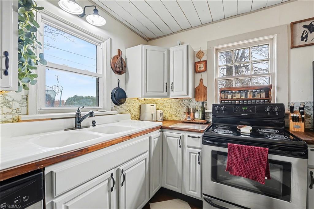 143 Millview Road Elkin, NC 28621 - Photo 8 of 19