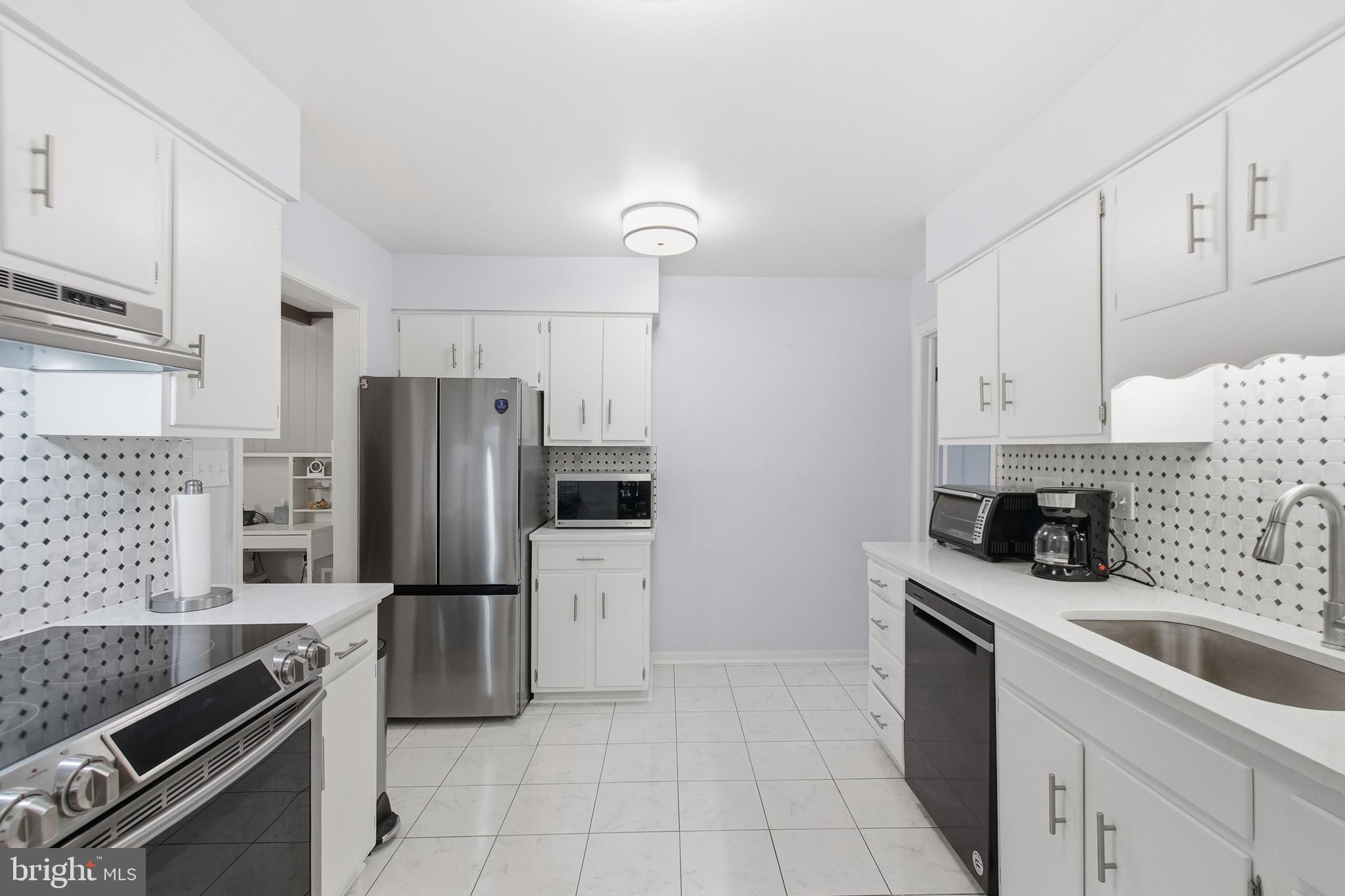 14105 Manchester Road Upper Marlboro, MD 20774 - Photo 12 of 51 kitchen
