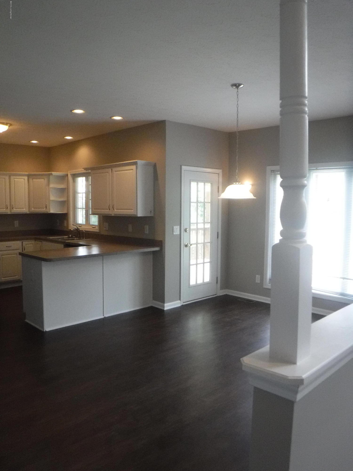 7213 Rambo Way Louisville, KY 40228 - Photo 11 of 34 DSCF0051