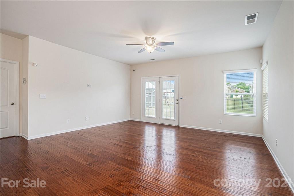 5814 Eleanor Rigby Road Charlotte, NC 28278 - Photo 14 of 30 Gallery Image 14