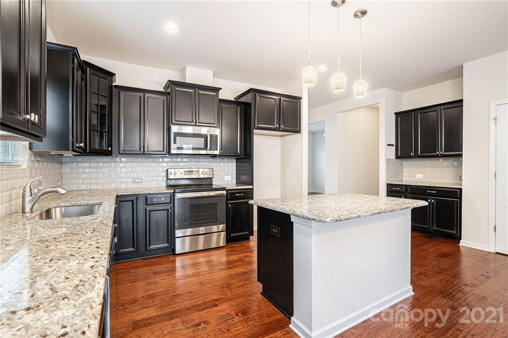 5814 Eleanor Rigby Road Charlotte, NC 28278 - Photo 3 of 30 Gallery Image 3