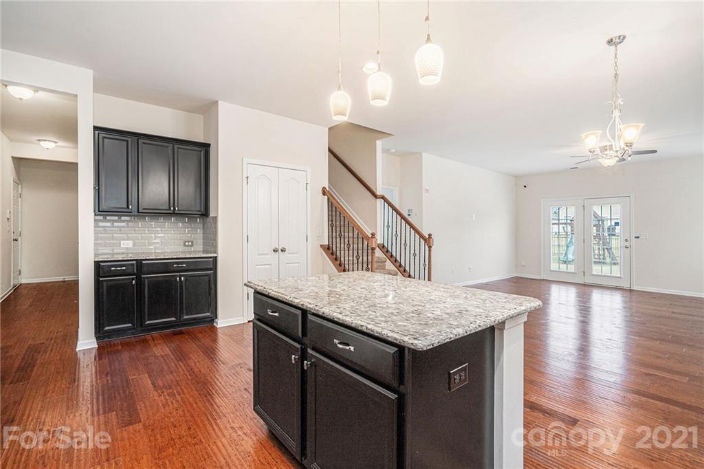 5814 Eleanor Rigby Road Charlotte, NC 28278 - Photo 4 of 30 Gallery Image 4