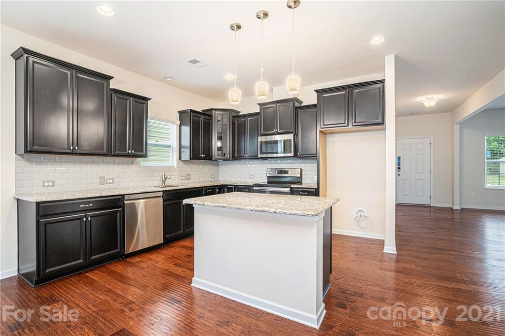 5814 Eleanor Rigby Road Charlotte, NC 28278 - Photo 5 of 30 Gallery Image 5