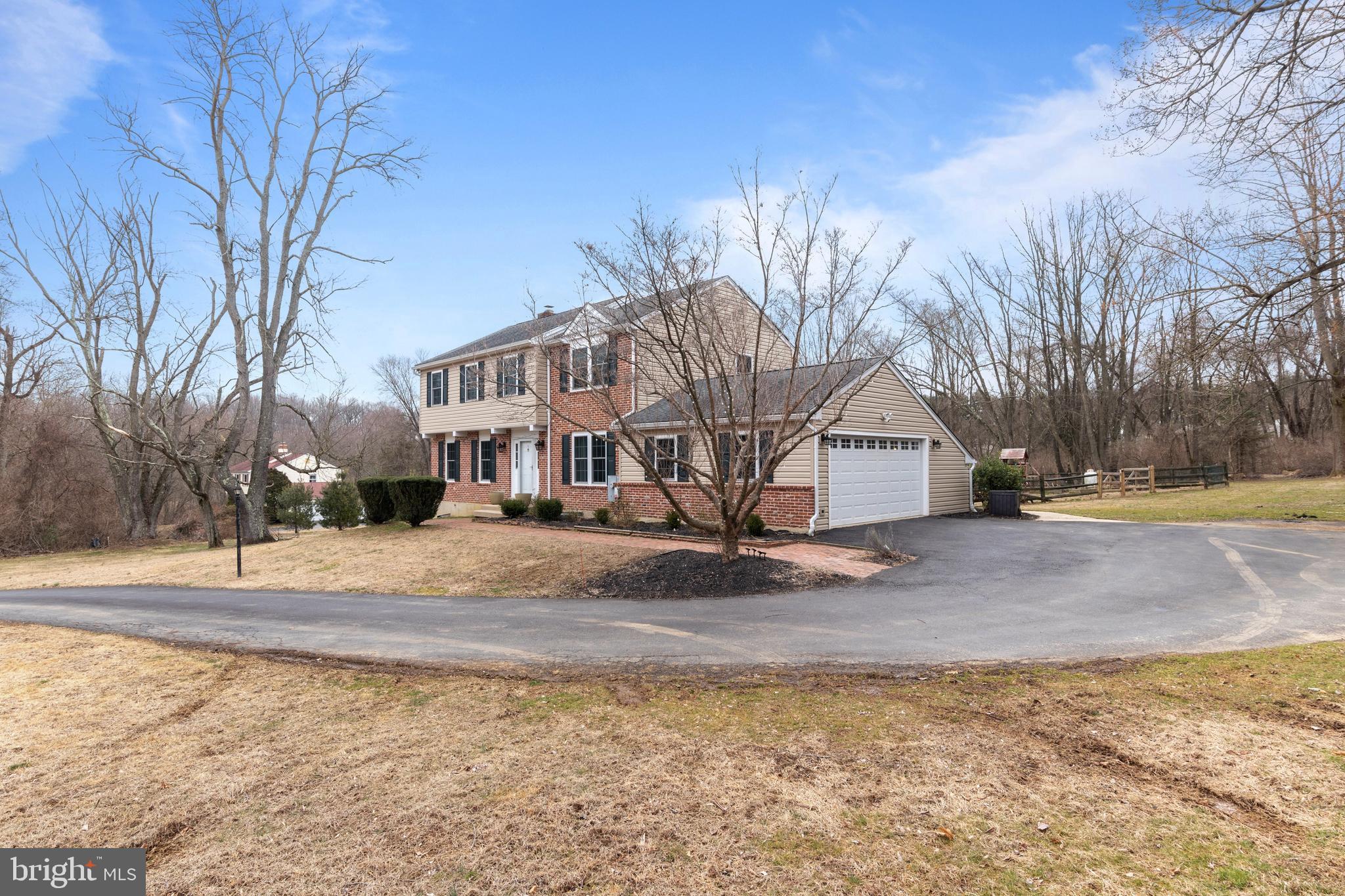 8 Lovalee Lane Thornton, PA 19373 - Photo 2 of 32