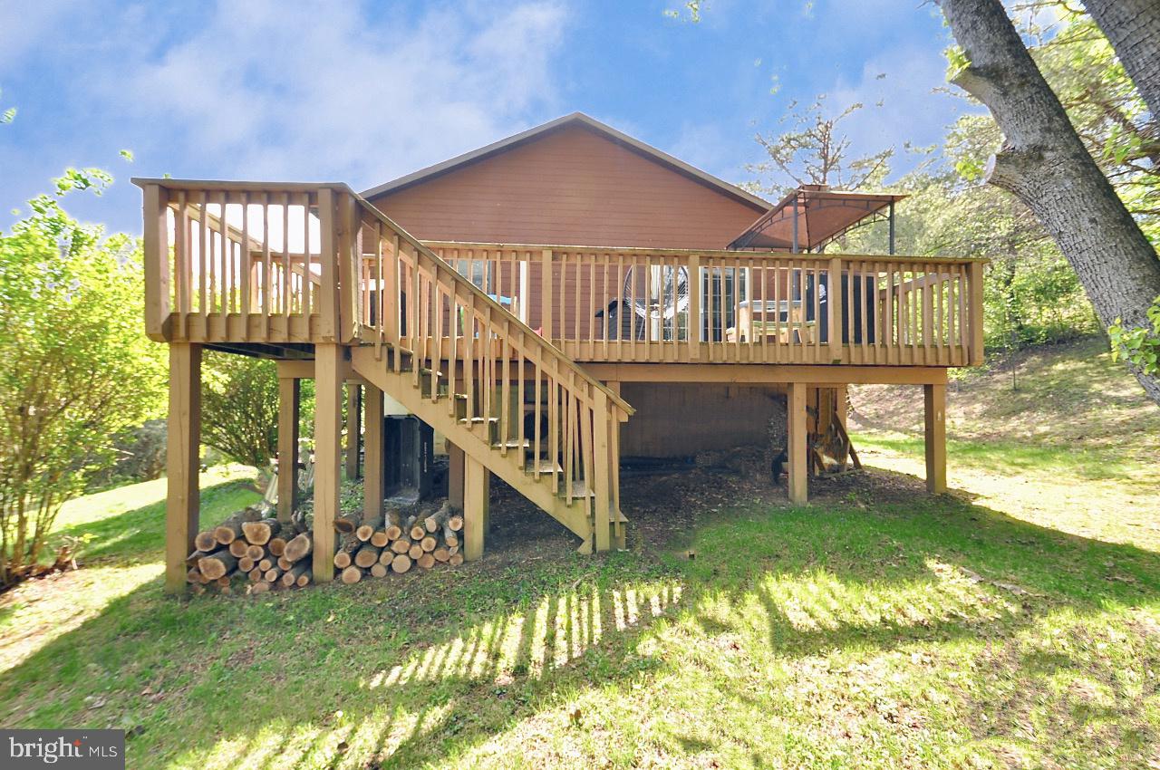 9717 Frazier Crest Huntingdon, PA 16652 - Photo 23 of 27 Charming hillside retreat with deck.