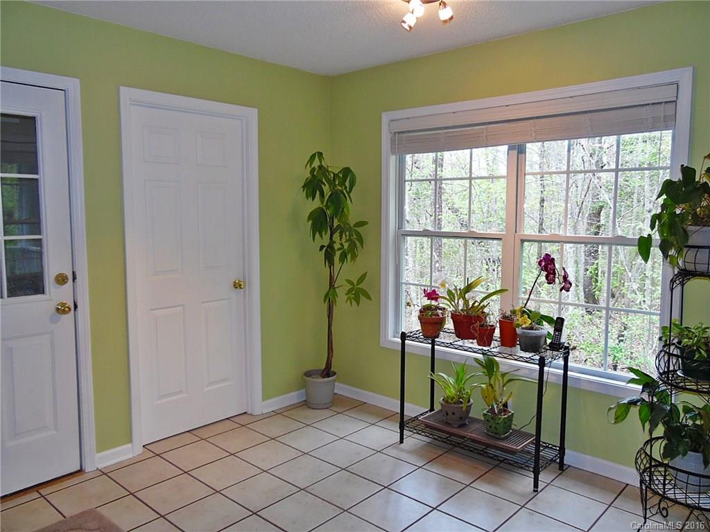 1033 Riddle Oak Lane Clover, SC 29710 - Photo 4 of 17 Gallery Image 4