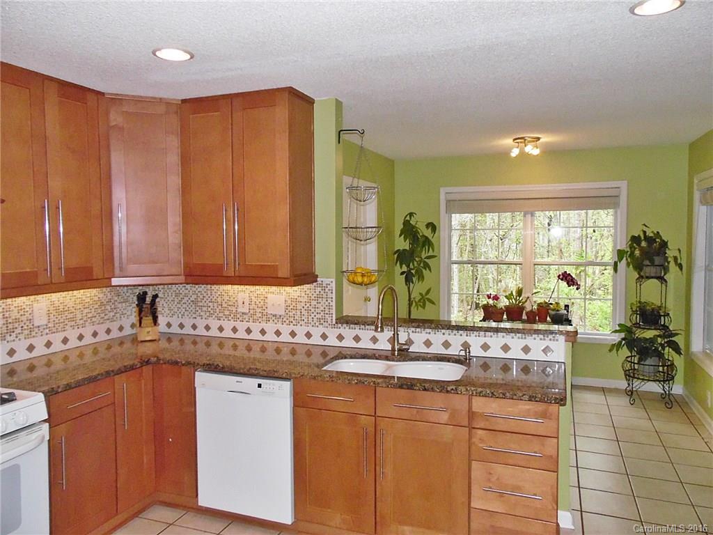 1033 Riddle Oak Lane Clover, SC 29710 - Photo 10 of 17 Gallery Image 10
