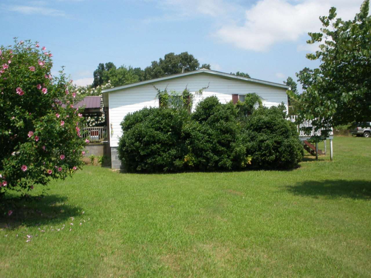 162 Ellis Road Kingston, TN 37763 - Photo 26 of 27 right side