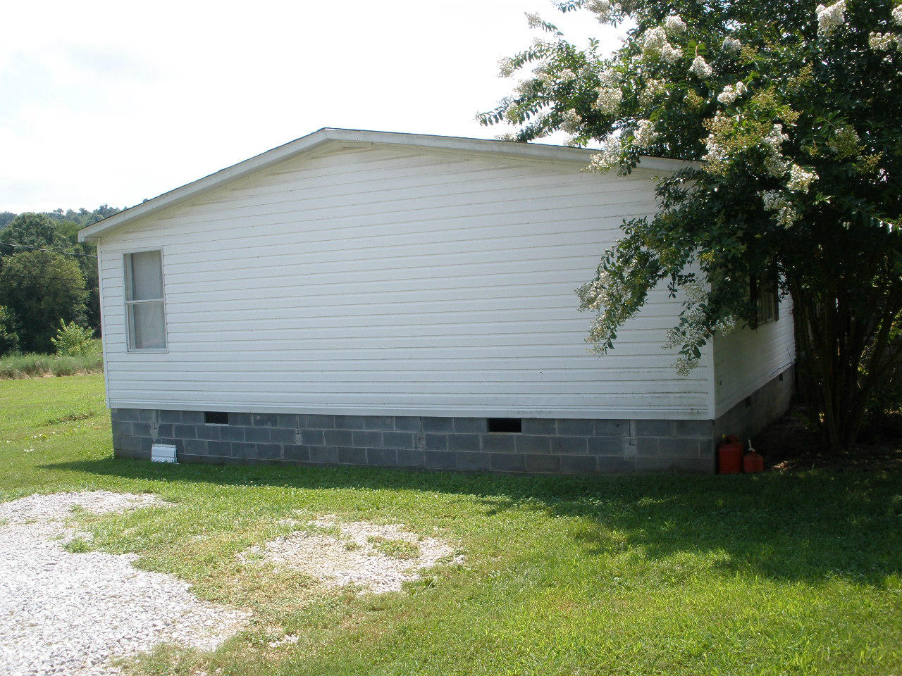 162 Ellis Road Kingston, TN 37763 - Photo 27 of 27 Left side