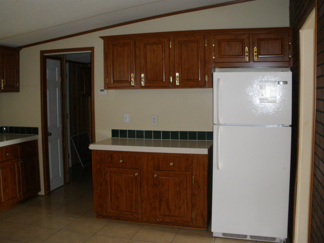 162 Ellis Road Kingston, TN 37763 - Photo 4 of 27 Kitchen