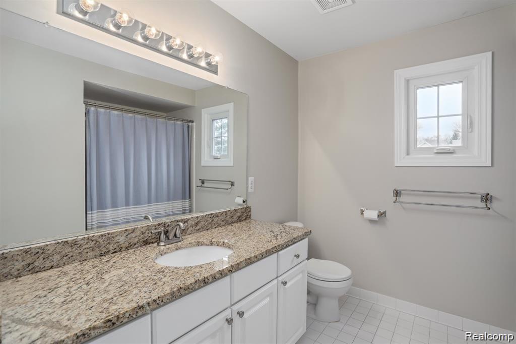 3837 Beechcrest Road Rochester Hills, MI 48309 - Photo 20 of 24