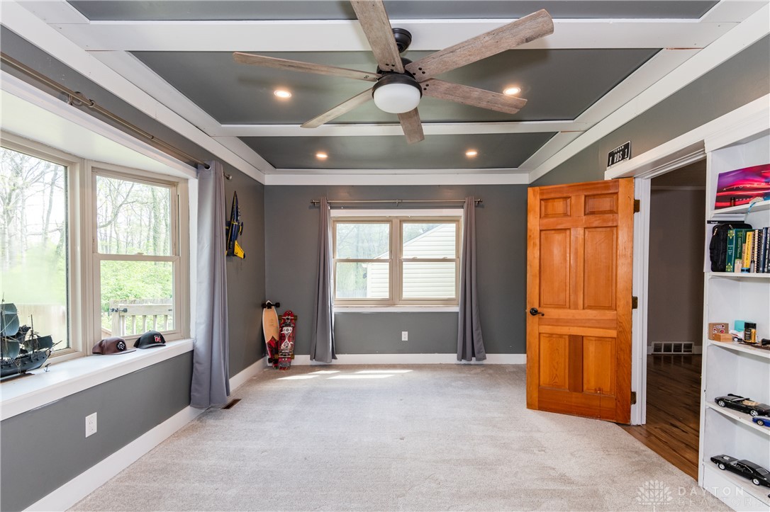 315 East Westbrook Road Clayton, OH 45415 - Photo 16 of 49