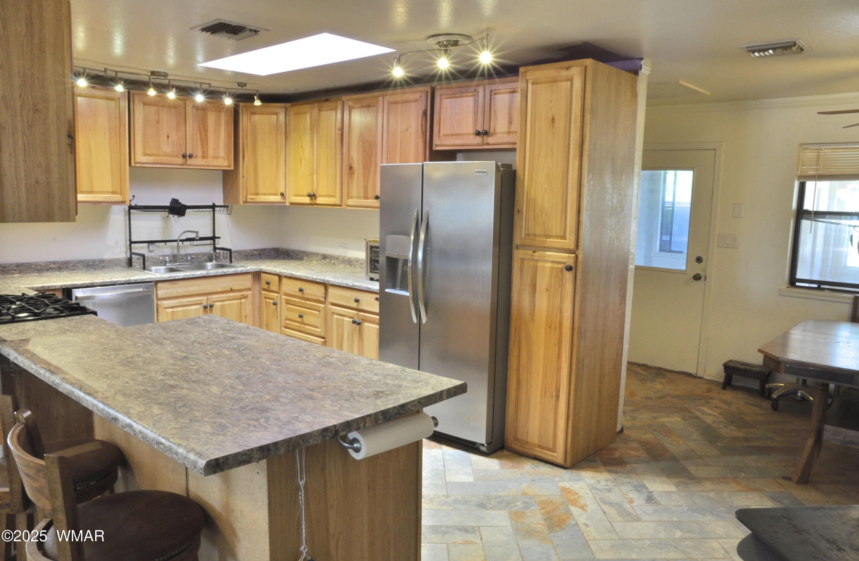 138 Jeff Lake Road Concho, AZ 85924 - Photo 4 of 52 1