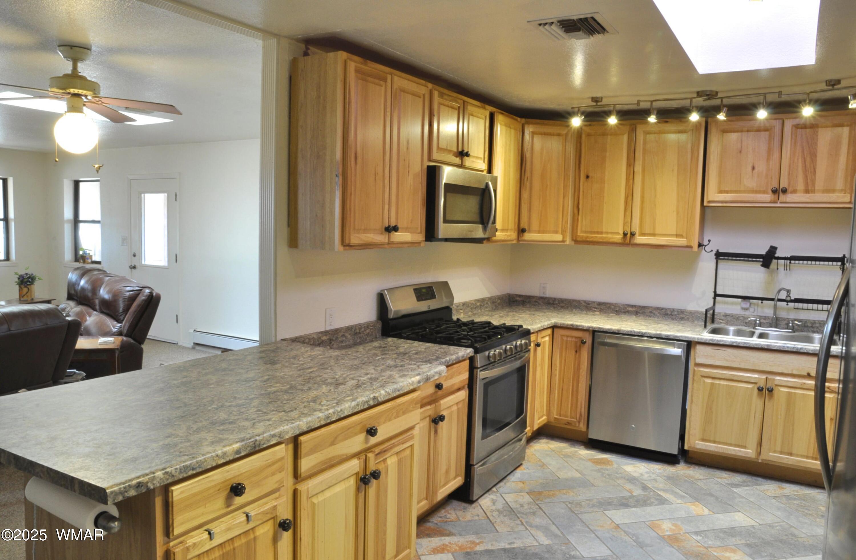 138 Jeff Lake Road Concho, AZ 85924 - Photo 5 of 52 2