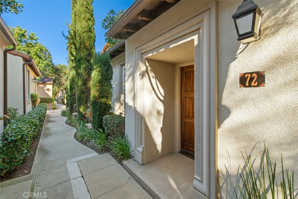 72 Clouds View Irvine, CA 92603 - Photo 3 of 43 a view of a corridor