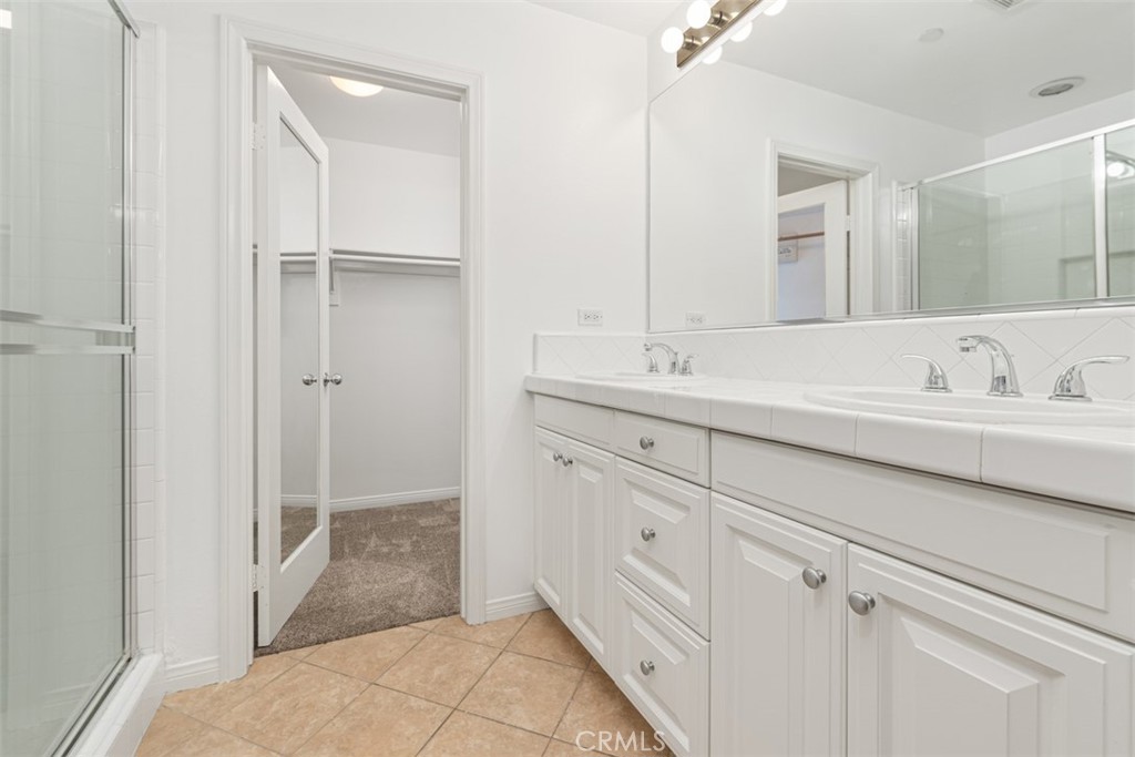 72 Clouds View Irvine, CA 92603 - Photo 31 of 51 Master Bath