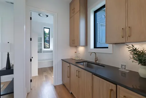 $1,825,000 | 302 33rd Avenue North, Nashville, TN 37209