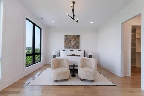 $1,825,000 | 302 33rd Avenue North, Nashville, TN 37209