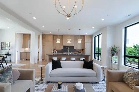 $1,825,000 | 302 33rd Avenue North, Nashville, TN 37209