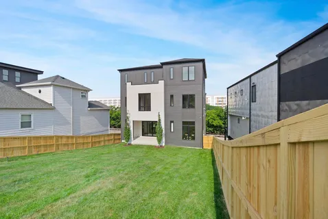 $1,825,000 | 302 33rd Avenue North, Nashville, TN 37209