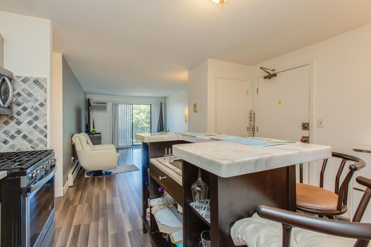 134 Mammoth Road, Unit 526 Hooksett, NH 03106 - Photo 14 of 32