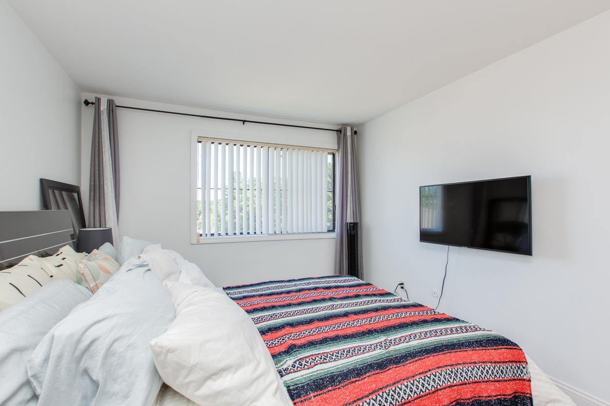 134 Mammoth Road, Unit 526 Hooksett, NH 03106 - Photo 28 of 32