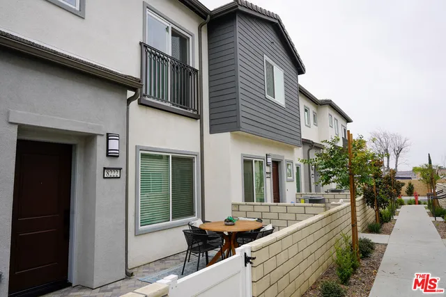 $3,331 | 13995 Foothill Boulevard, Unit 2610, Fontana, CA 92335