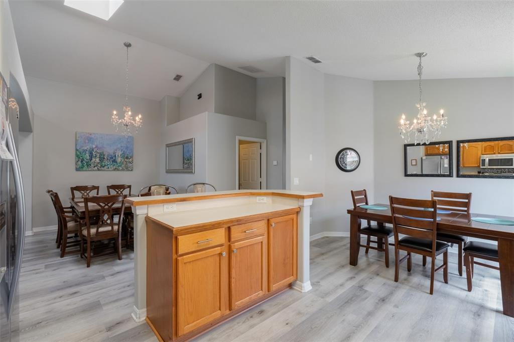 2685 Oneida Loop Kissimmee, FL 34747 - Photo 7 of 54