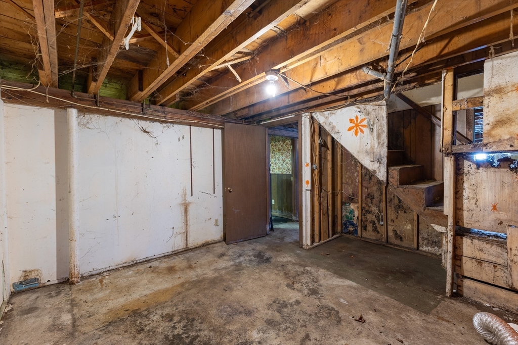 8 Old Meetinghouse Road Townsend, MA 01469 - Photo 16 of 17