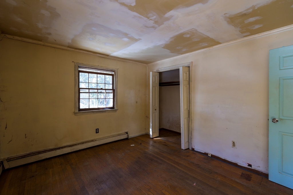 8 Old Meetinghouse Road Townsend, MA 01469 - Photo 8 of 17