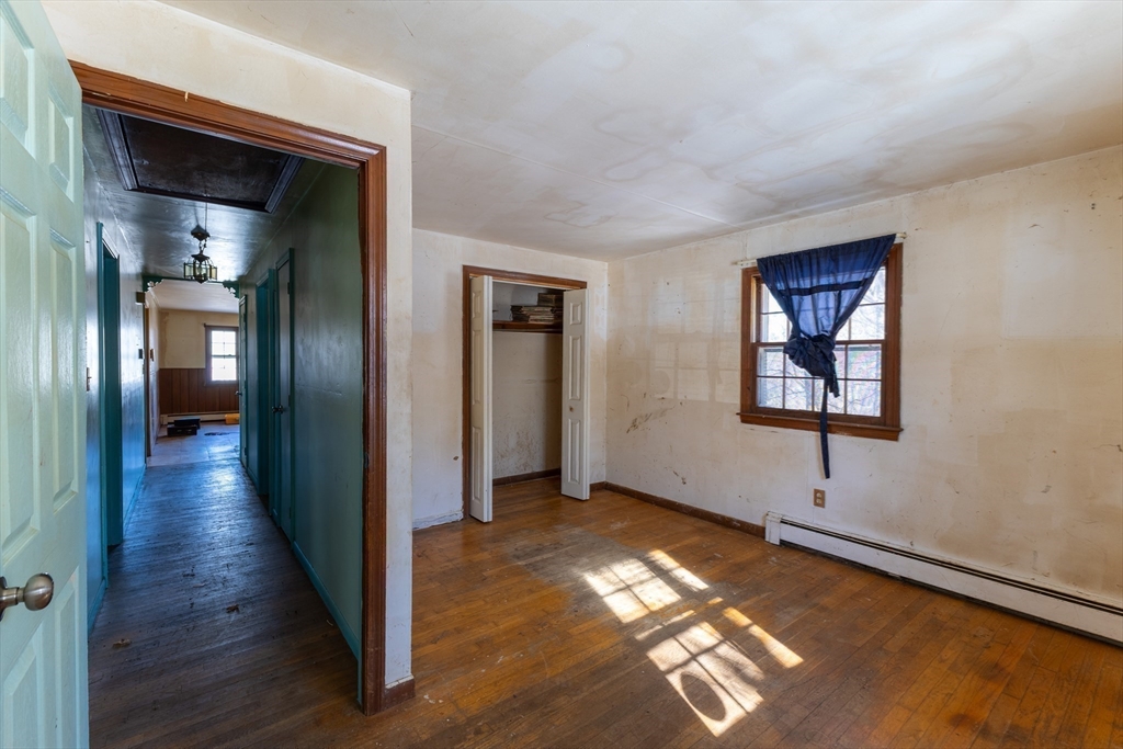 8 Old Meetinghouse Road Townsend, MA 01469 - Photo 9 of 17