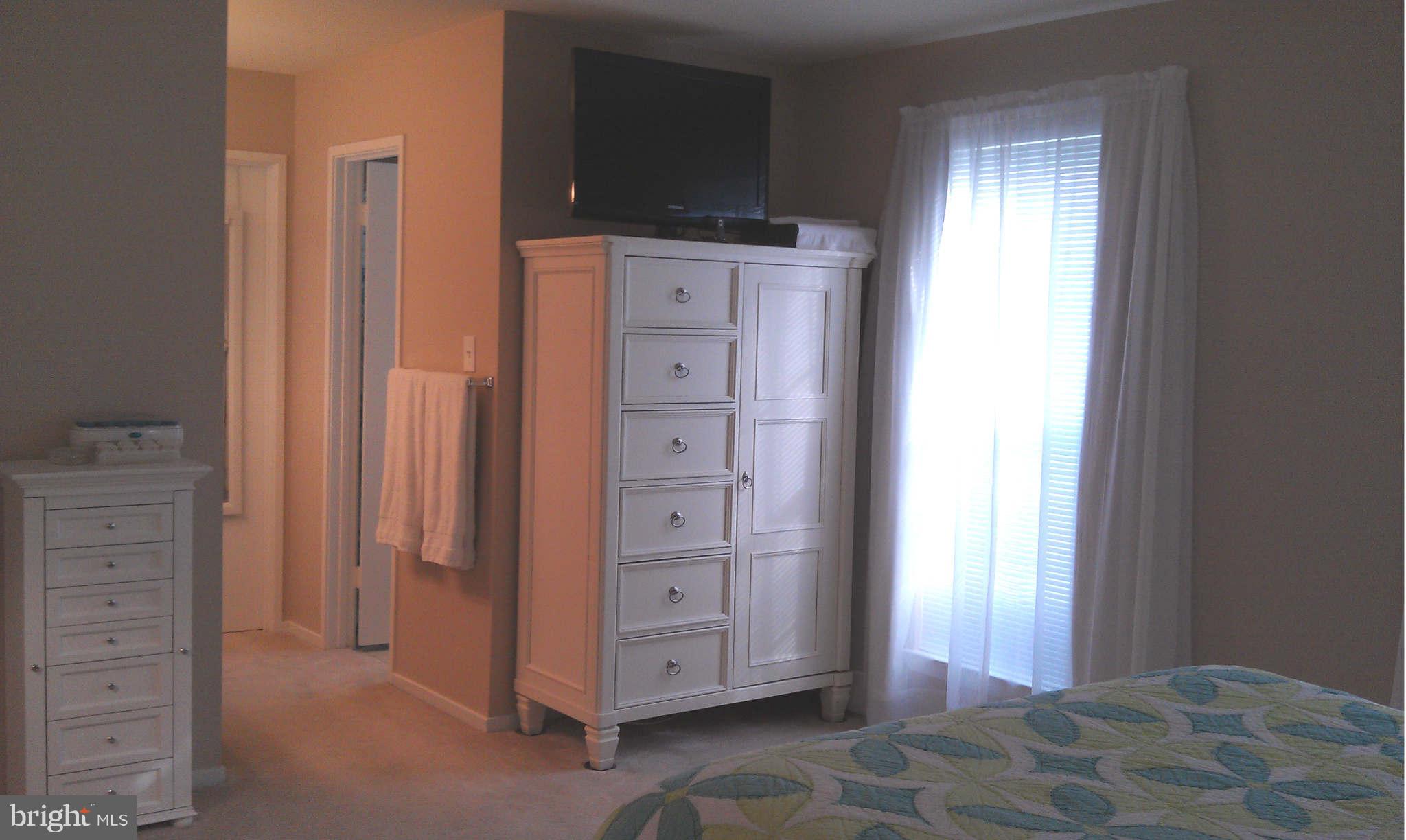 7823 Harrowgate Circle, Unit 138 Springfield, VA 22152 - Photo 13 of 19 Bedroom (Master)