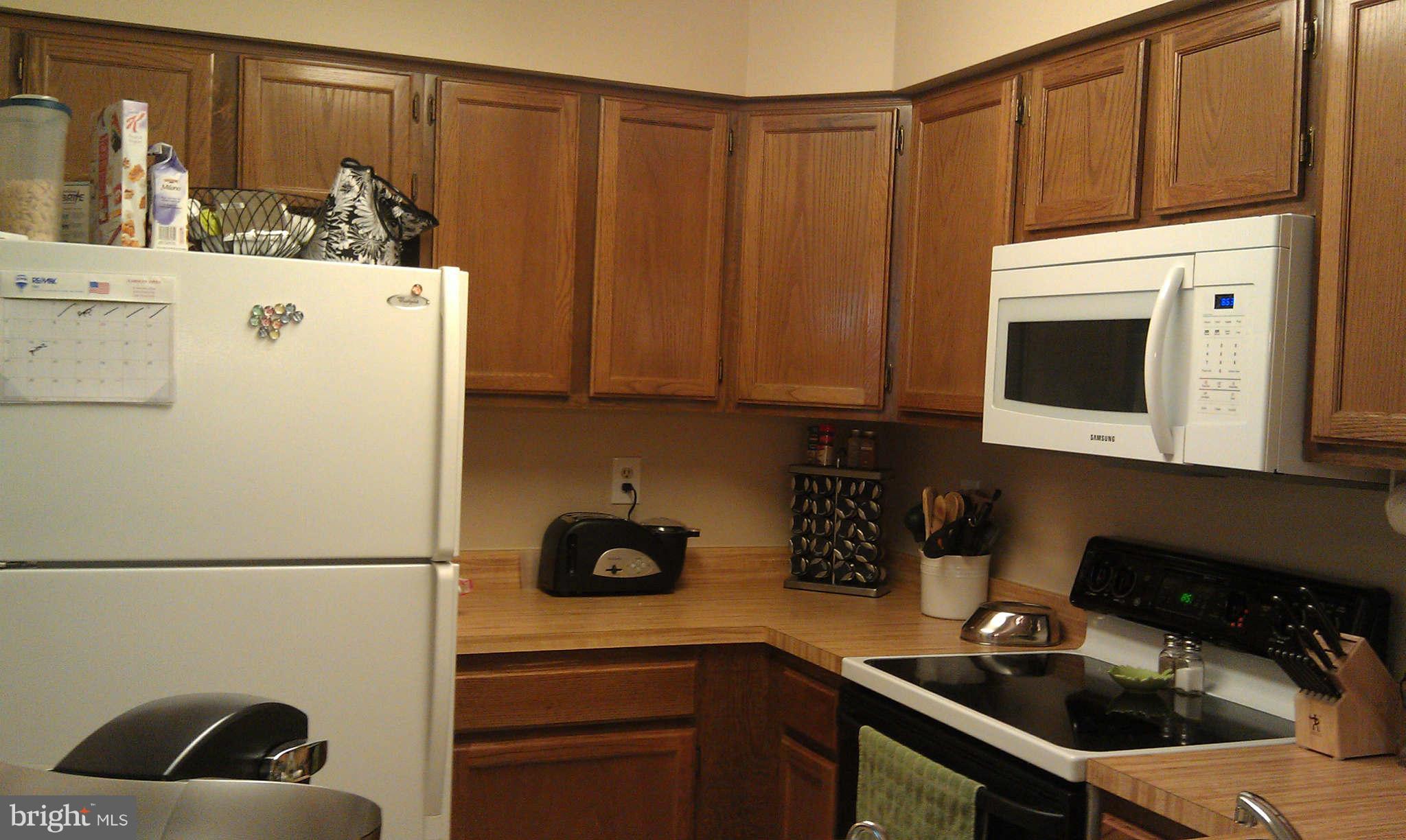 7823 Harrowgate Circle, Unit 138 Springfield, VA 22152 - Photo 7 of 19 Kitchen