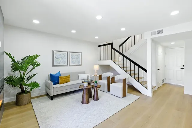 $1,368,000 | 739 Aries Lane, Foster City, CA 94404