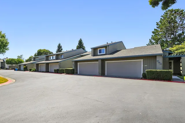 $1,368,000 | 739 Aries Lane, Foster City, CA 94404
