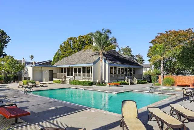 $1,368,000 | 739 Aries Lane, Foster City, CA 94404