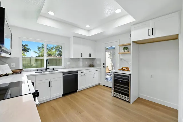 $1,368,000 | 739 Aries Lane, Foster City, CA 94404