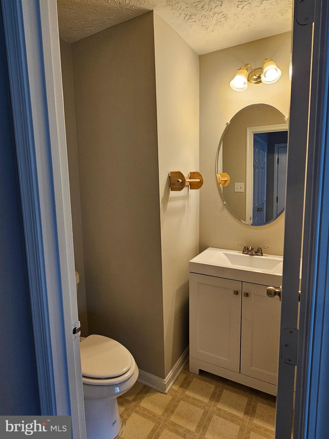 503 Buttonwoods Road Elkton, MD 21921 - Photo 11 of 25 half bath on main floor