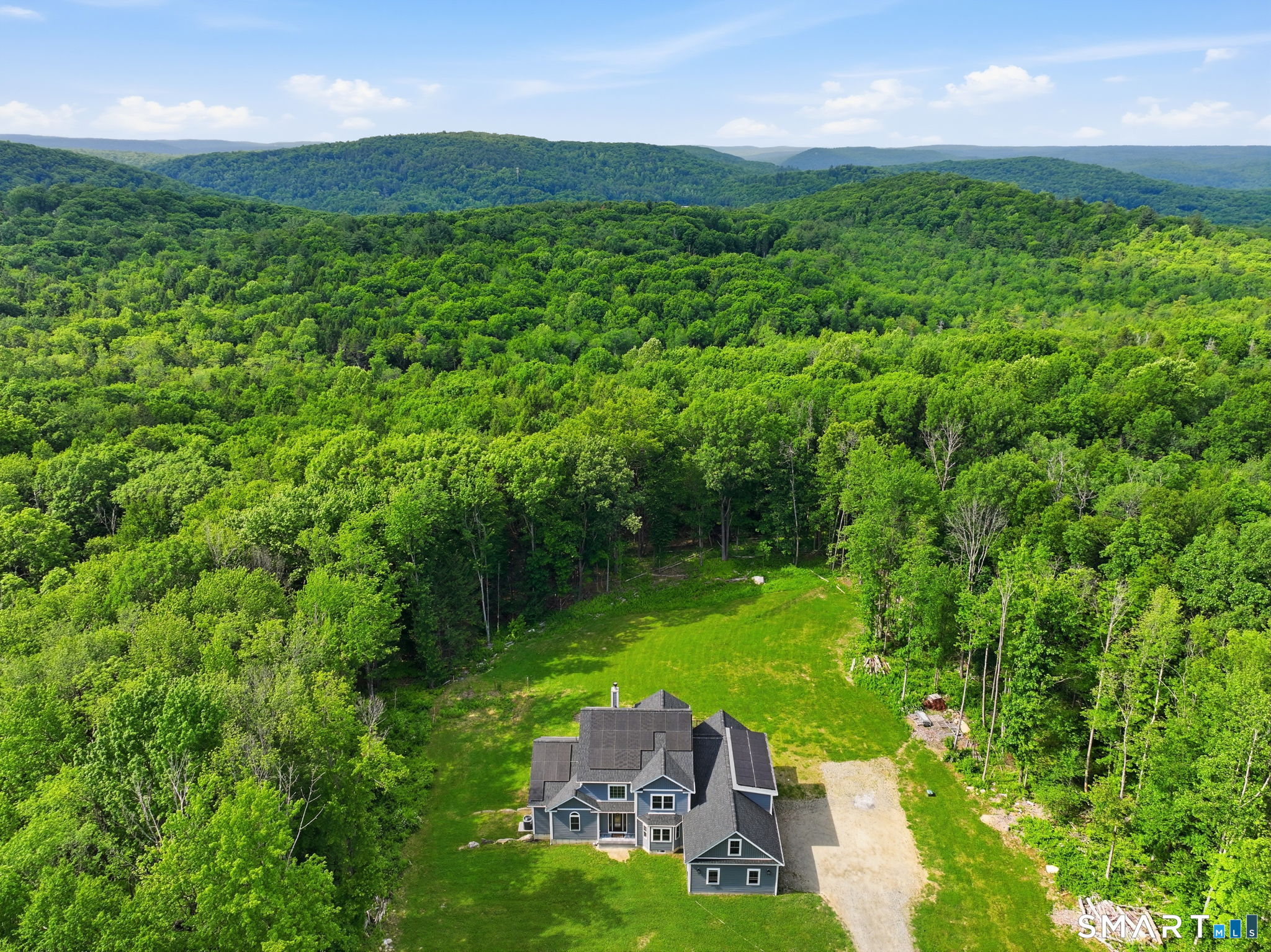 18 Bsullak Road Barkhamsted, CT 06063 - Photo 1 of 39