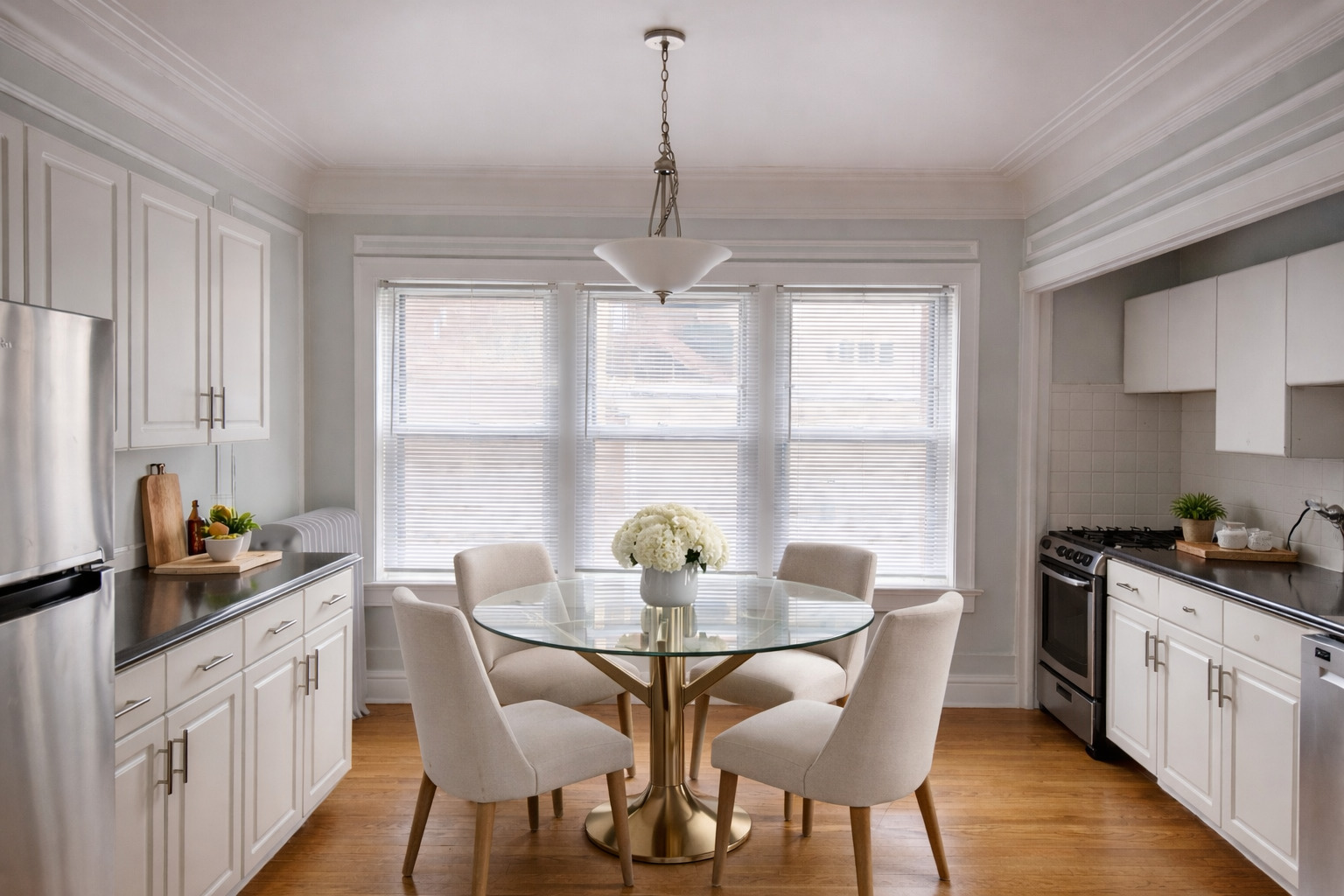 618.5 Sheridan Road, Unit 1S Evanston, IL 60202 - Photo 3 of 5