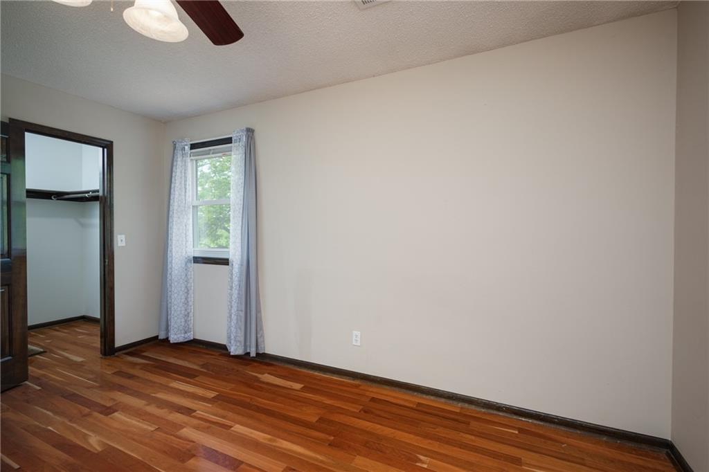 1712 South La Frenz Road Liberty, MO 64068 - Photo 33 of 77